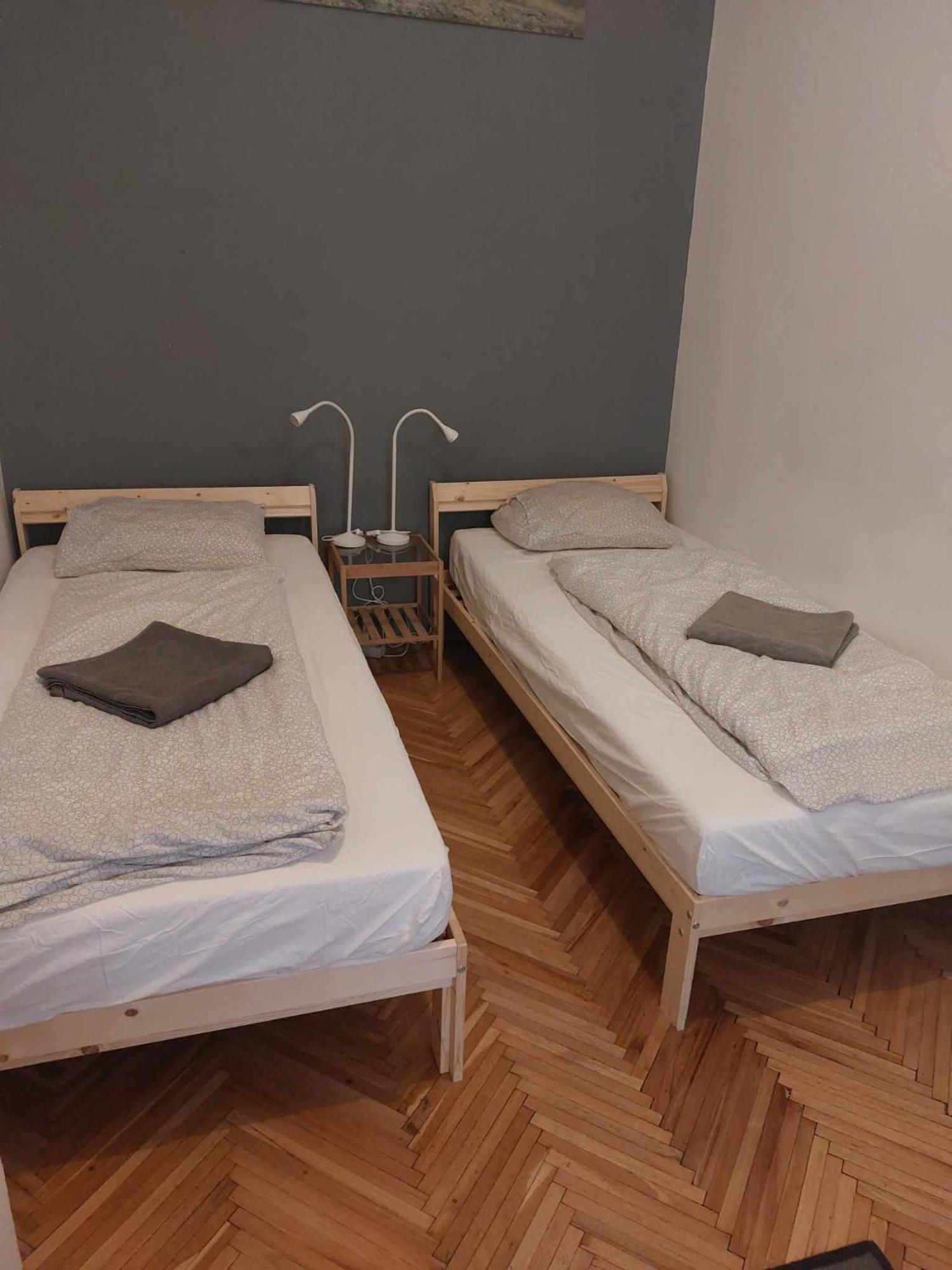 Free Parking Sega Rally Apartment Budapest Kültér fotó