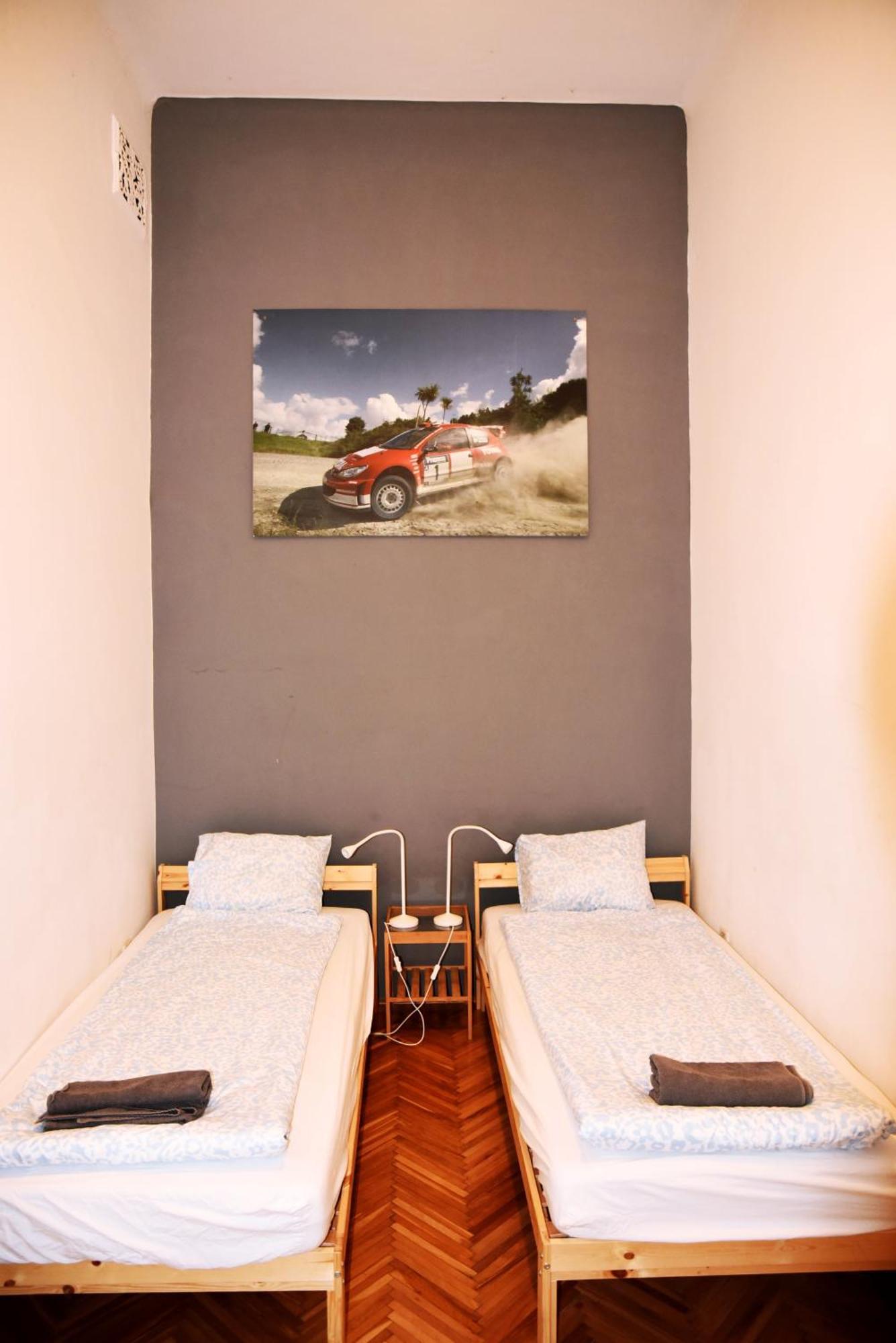 Free Parking Sega Rally Apartment Budapest Kültér fotó